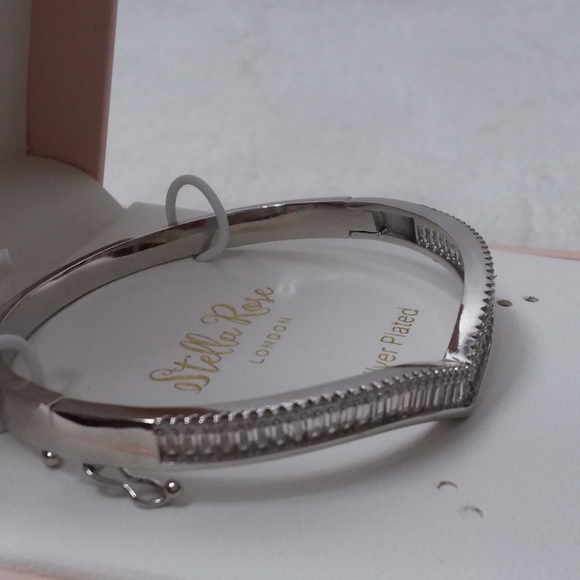 Bracelet Fine Silver Plated Clear Rhinestones Baguettes Stella Rose - Picture 3 of 6